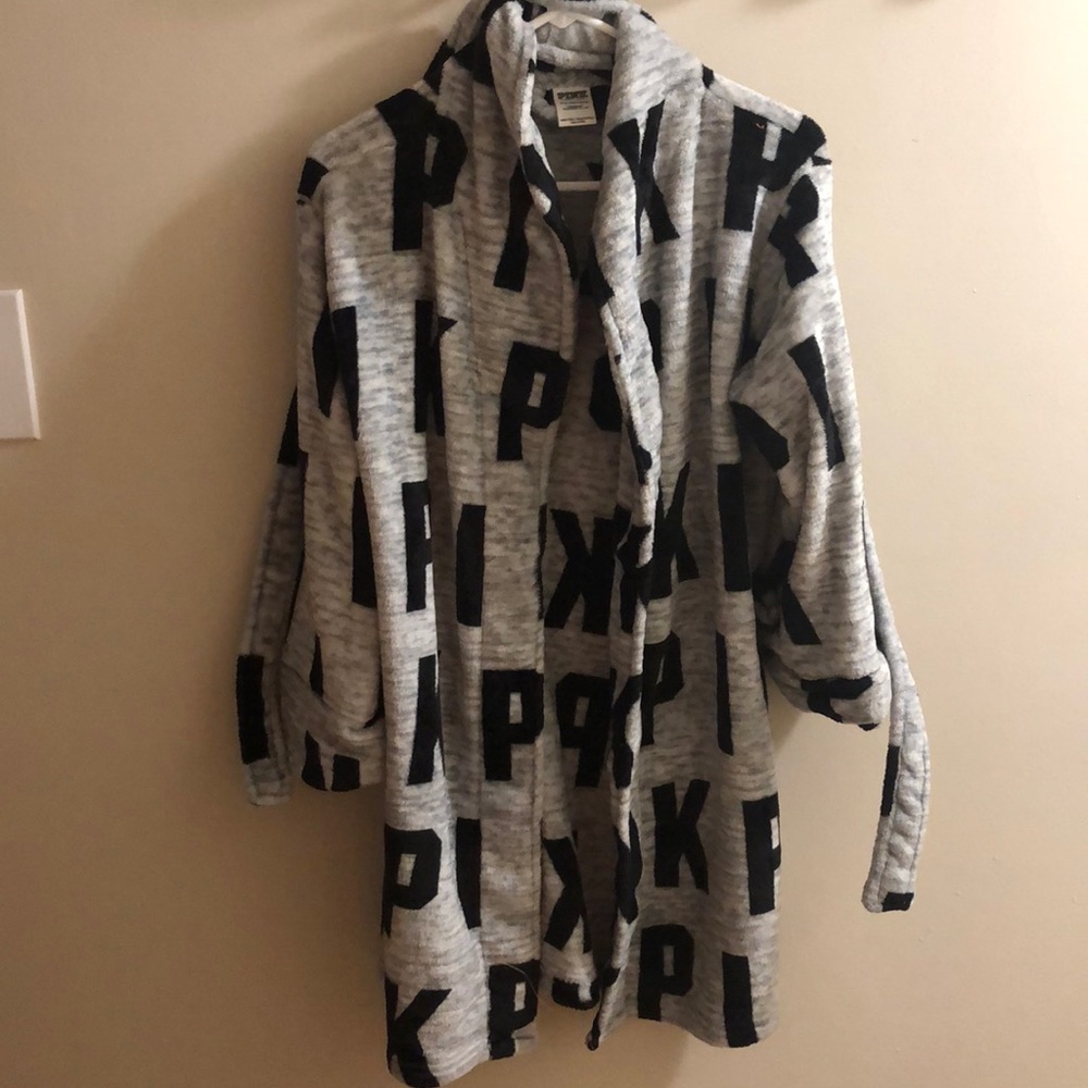 Victoria’s Secret pink bath rob